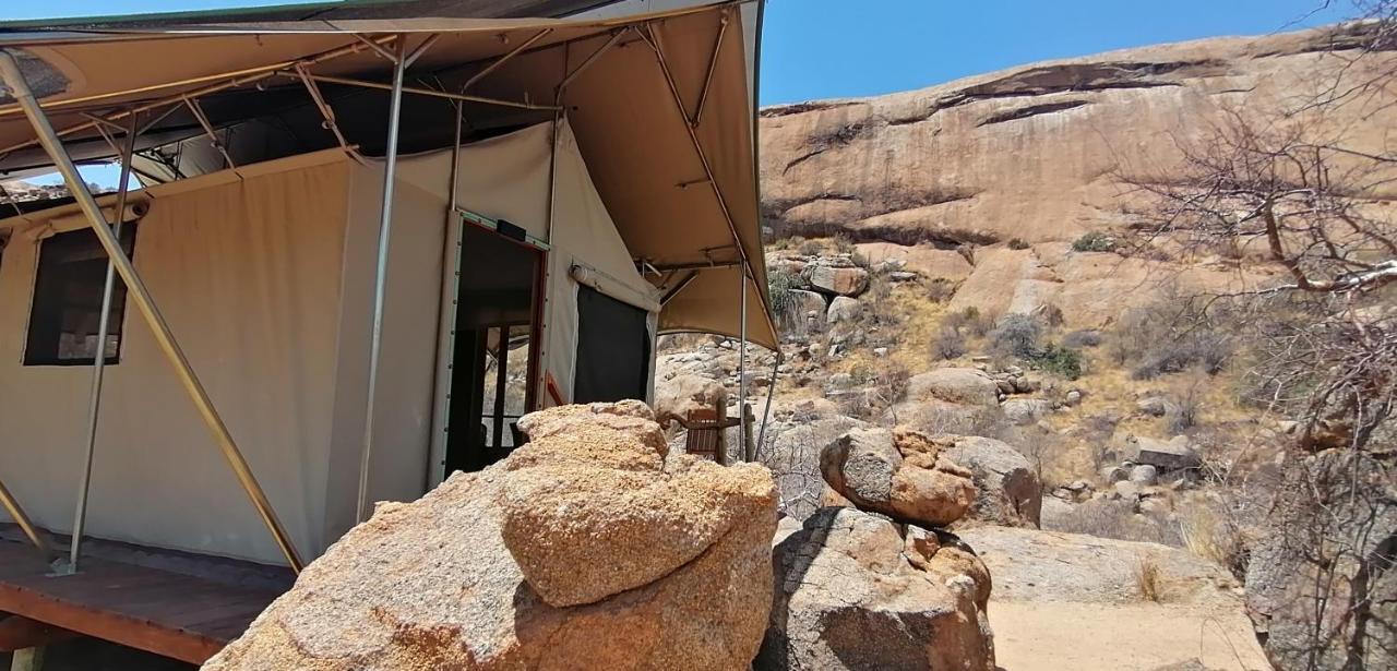Ondudu Safari Lodge Omaruru Bagian luar foto