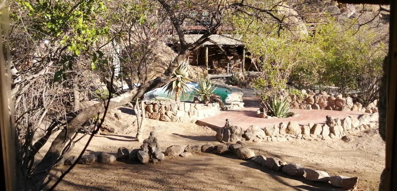 Ondudu Safari Lodge Omaruru Bagian luar foto