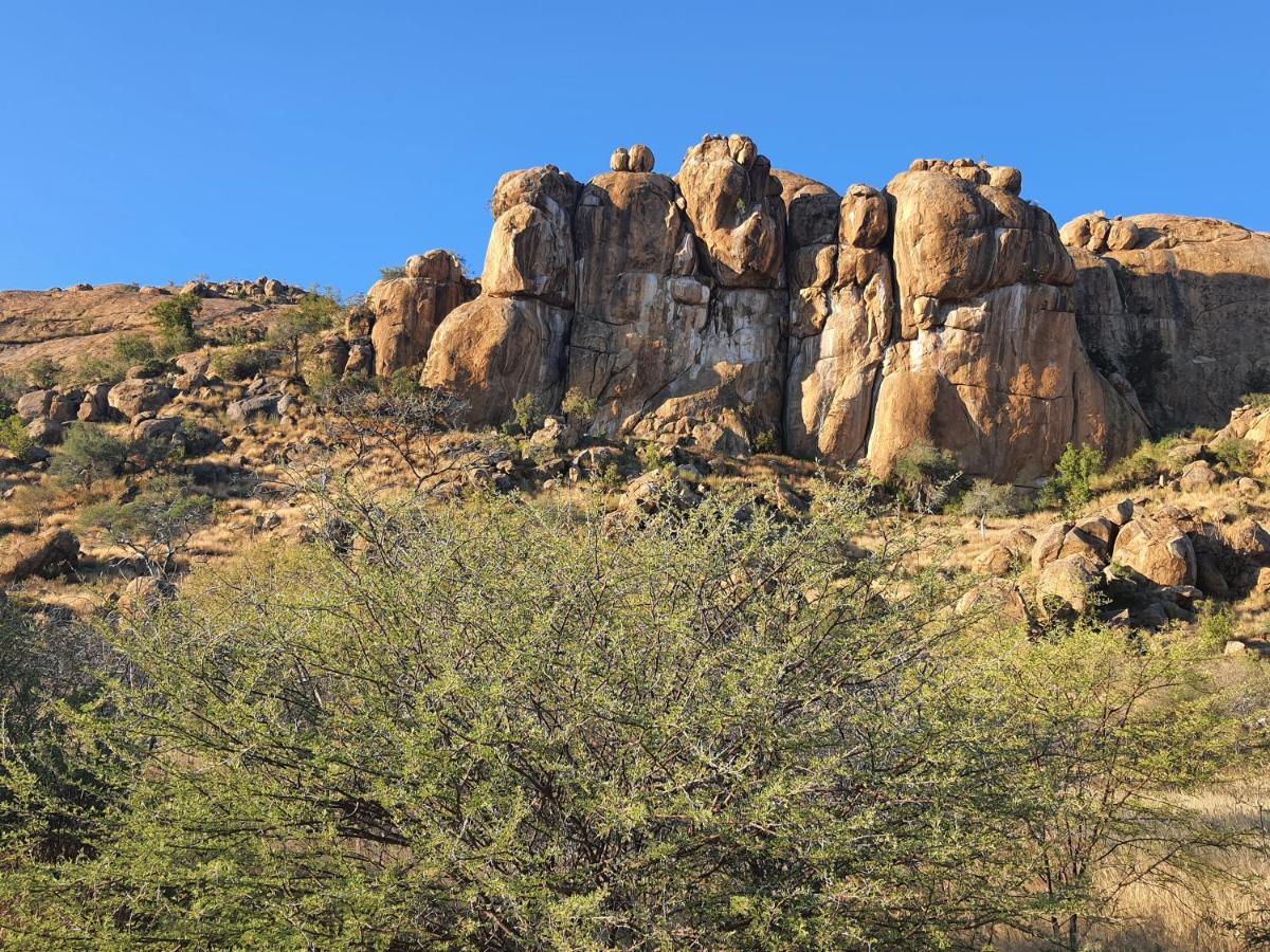 Ondudu Safari Lodge Omaruru Bagian luar foto