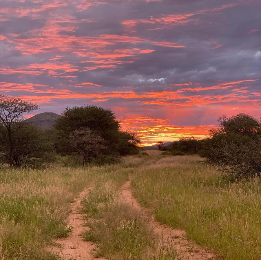 Ondudu Safari Lodge Omaruru Bagian luar foto