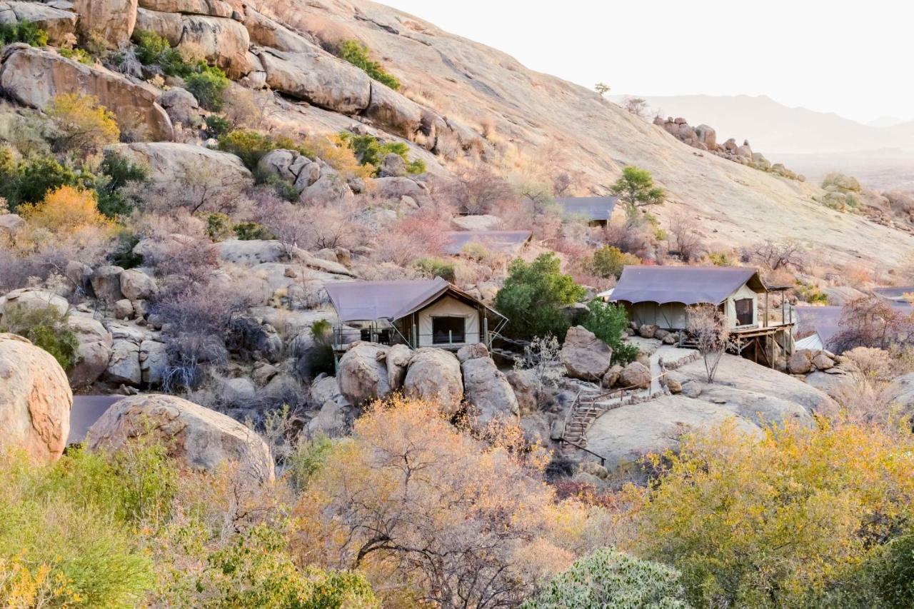 Ondudu Safari Lodge Omaruru Bagian luar foto