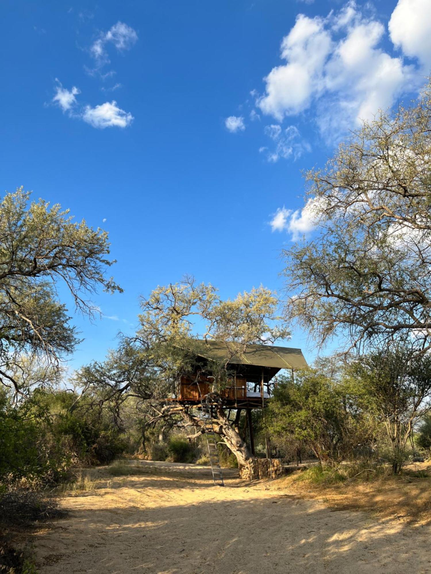 Ondudu Safari Lodge Omaruru Bagian luar foto
