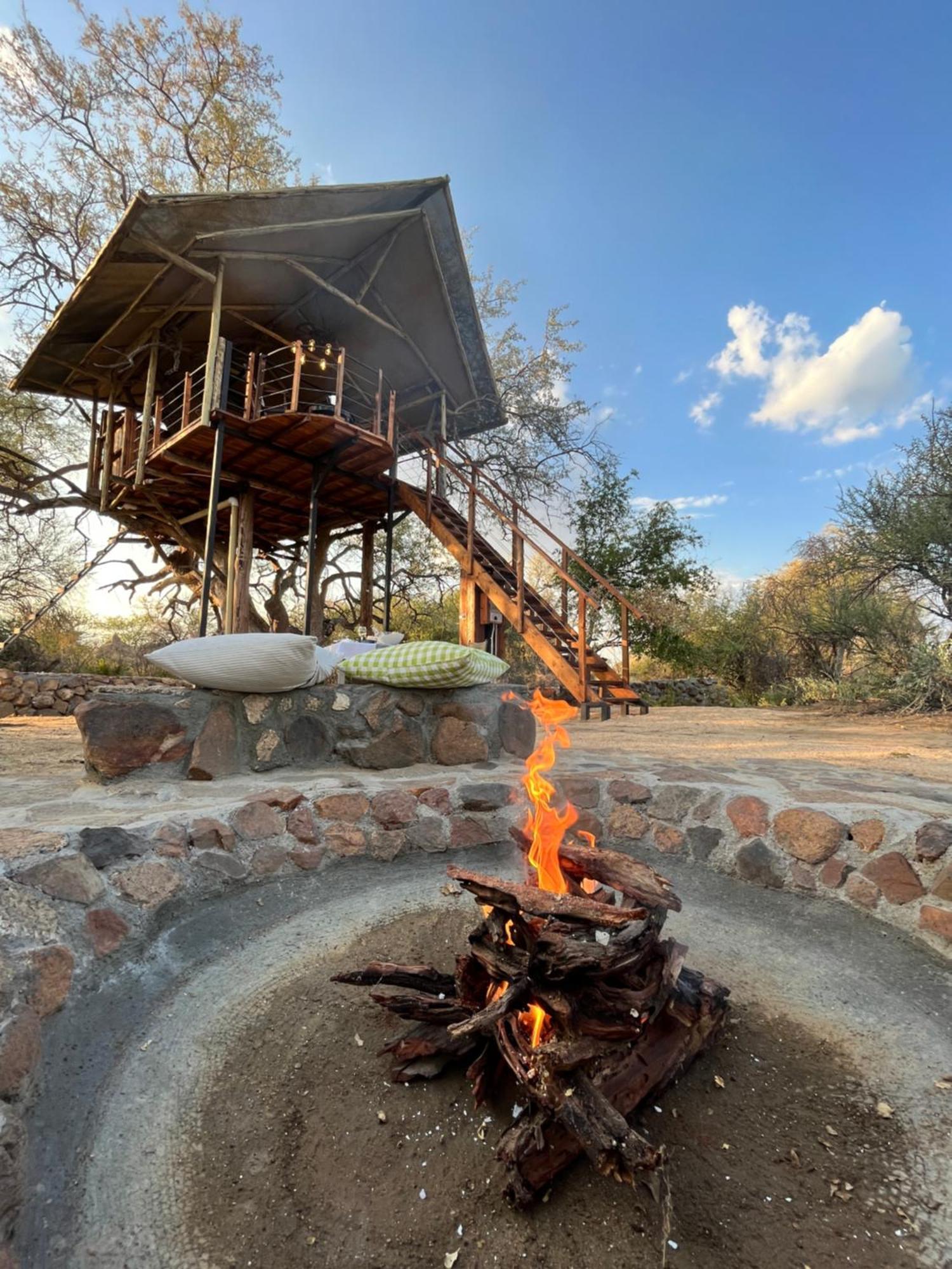 Ondudu Safari Lodge Omaruru Bagian luar foto