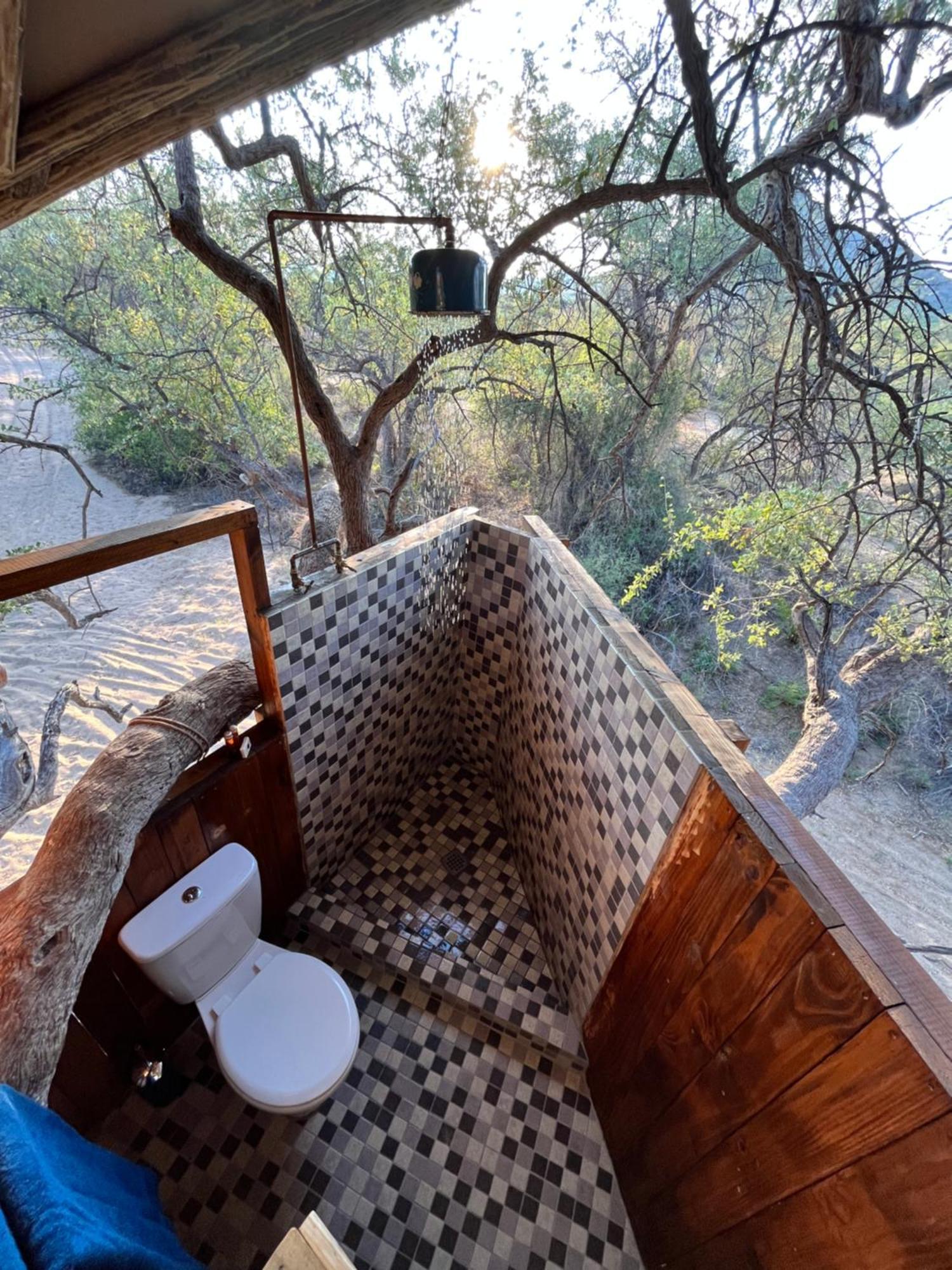 Ondudu Safari Lodge Omaruru Bagian luar foto